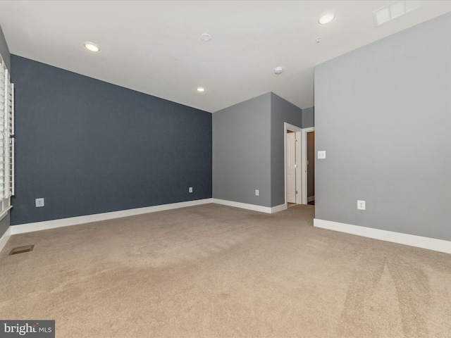 unfurnished room with carpet