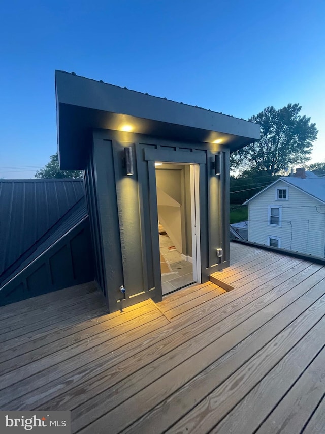 view of deck at dusk