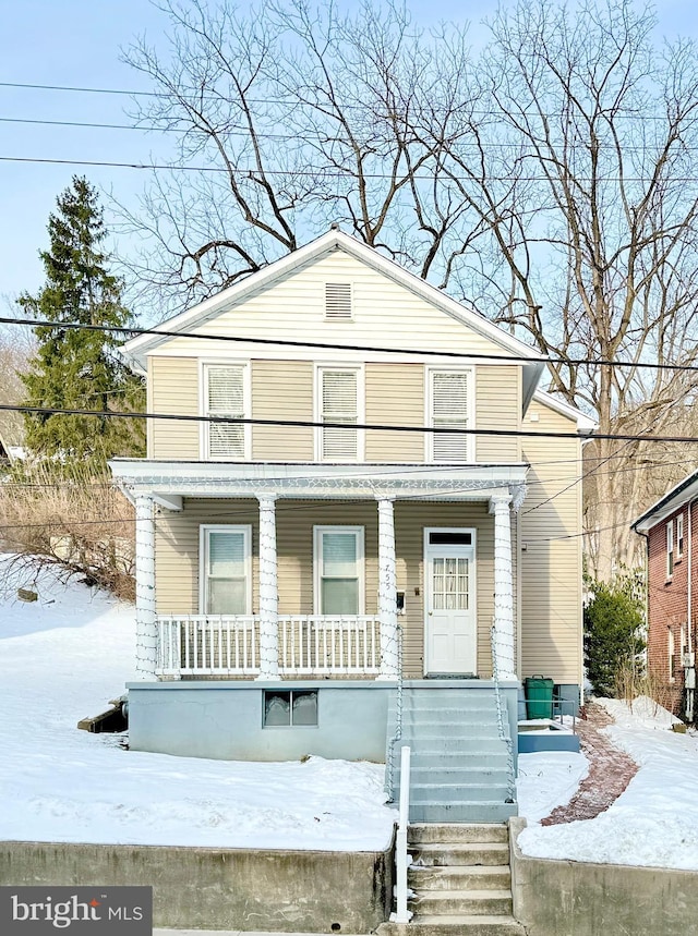 view of front facade with a porch