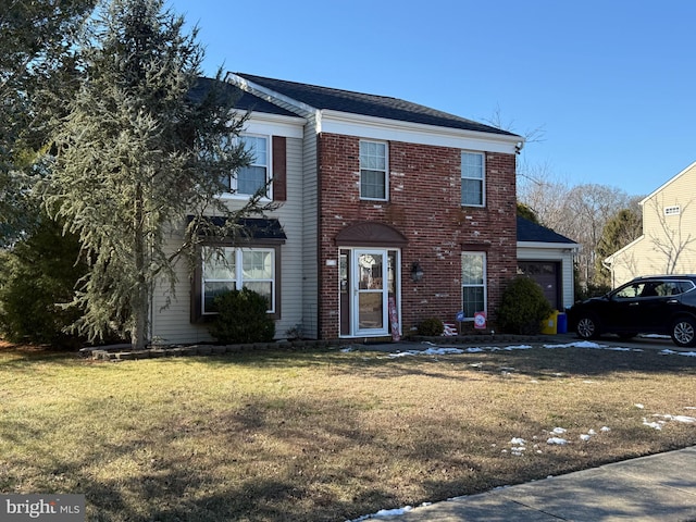 view of front property featuring a front lawn