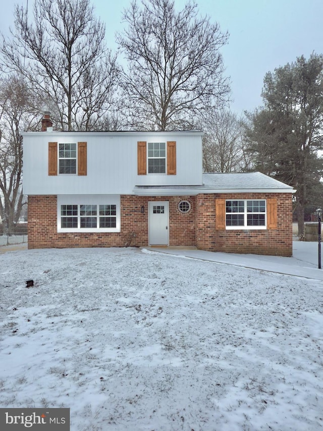 view of front property