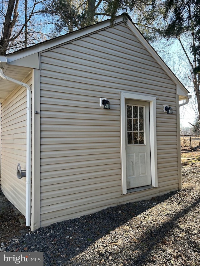 view of outbuilding