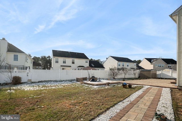 view of yard featuring a patio area