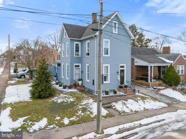 view of front of home