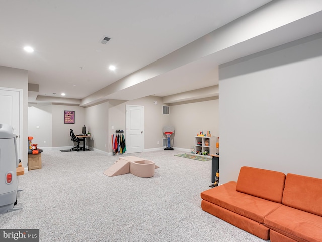 playroom with carpet flooring