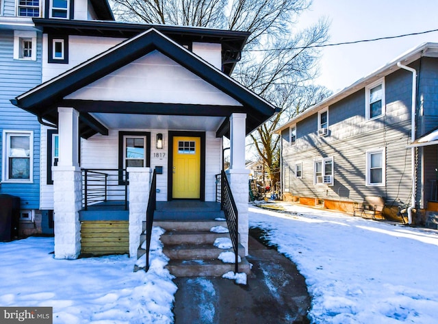 view of front of home with covered porch