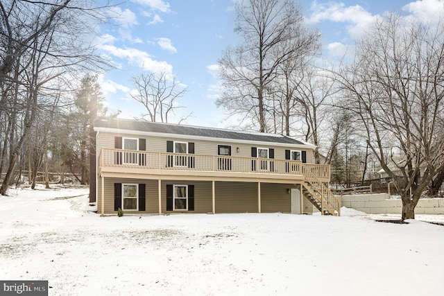 view of front of property featuring a deck