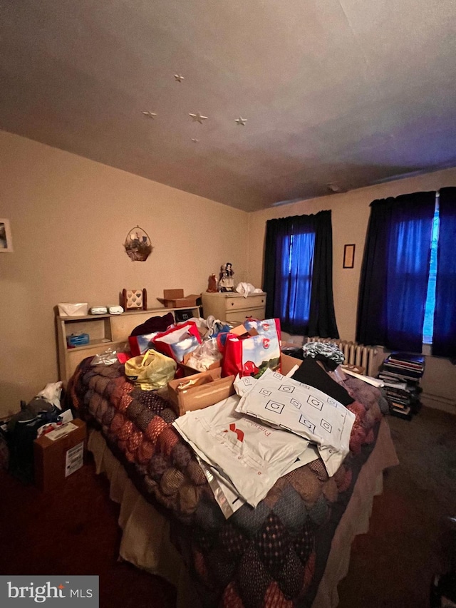 bedroom with carpet flooring