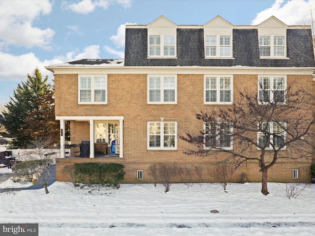 view of front of property with covered porch