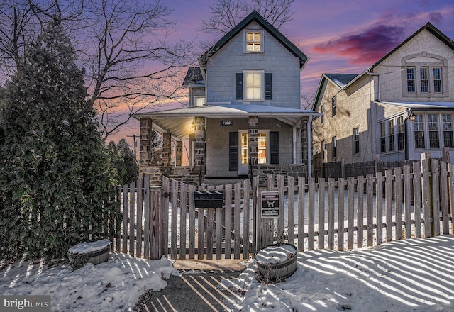 view of front of house with a porch