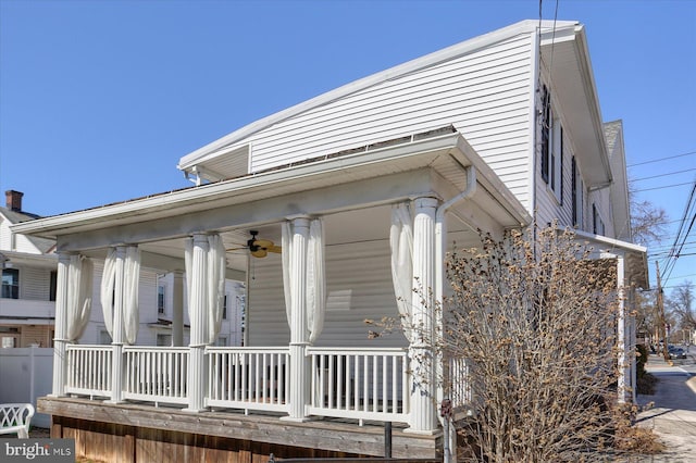 view of front of home with covered porch