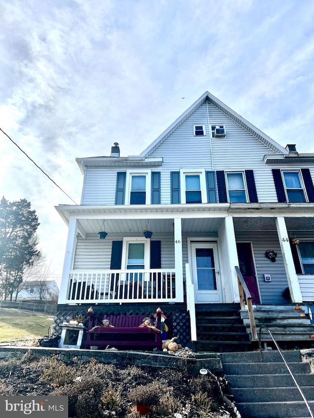 view of front of property with covered porch