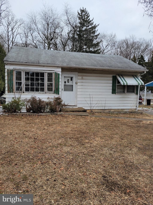 view of single story home