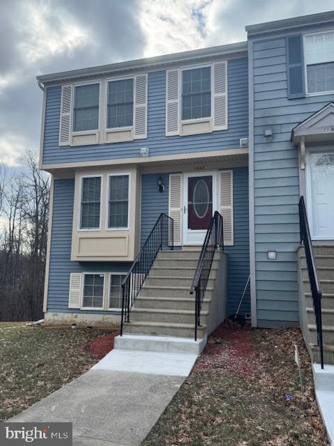 view of townhome / multi-family property