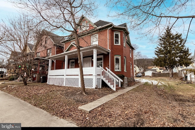 view of front facade with covered porch