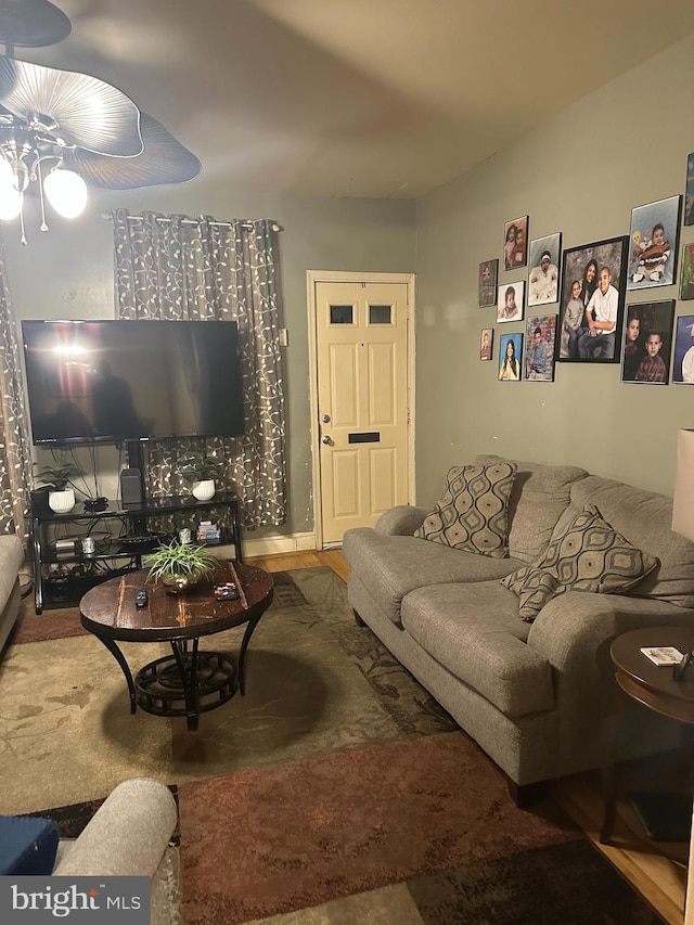 living room featuring ceiling fan