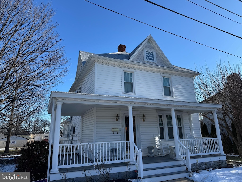 view of front of house with covered porch