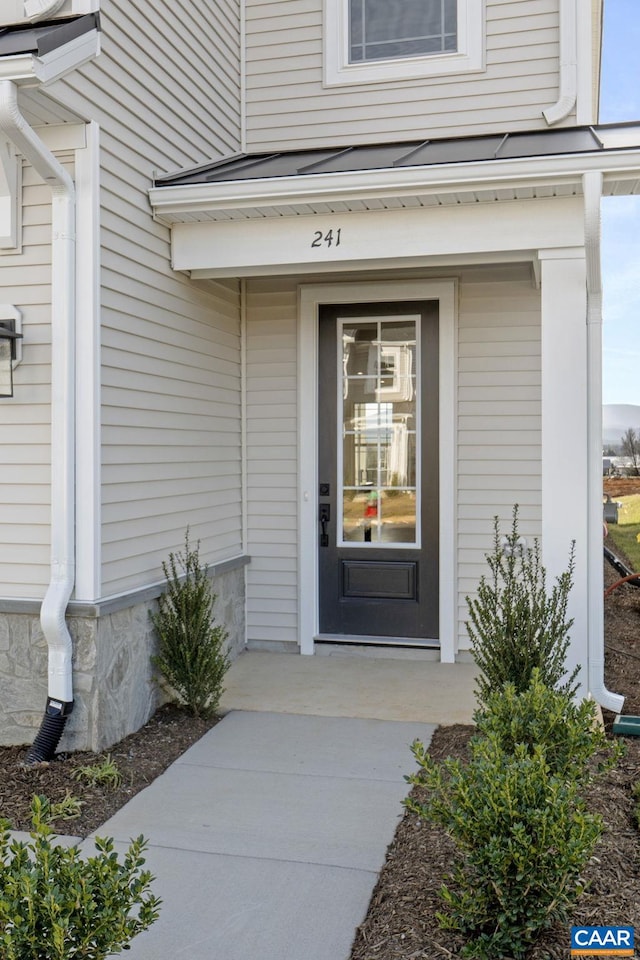 view of property entrance