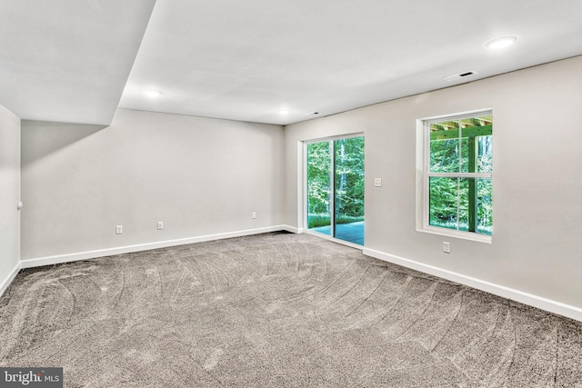 view of carpeted spare room