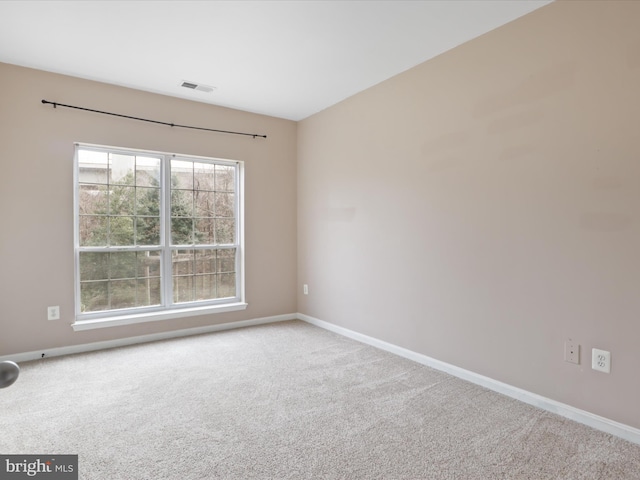 empty room featuring carpet