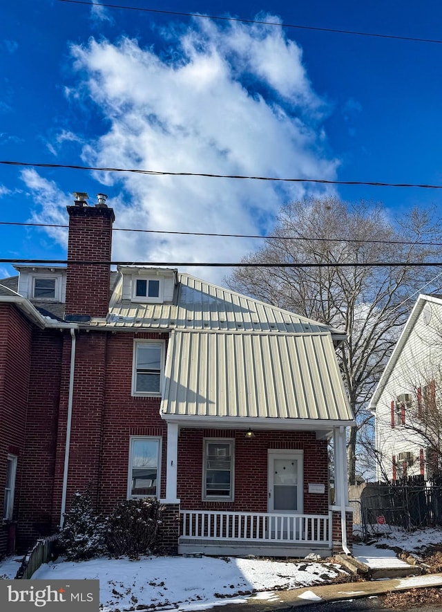 view of front of property with a porch