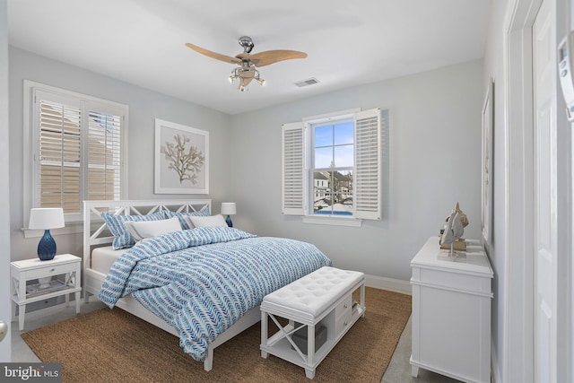 bedroom featuring ceiling fan