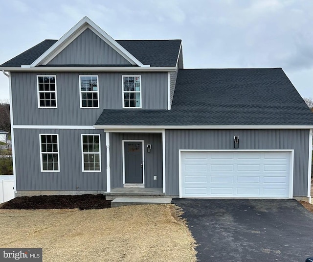 view of front property featuring a garage