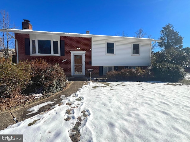 view of front of property