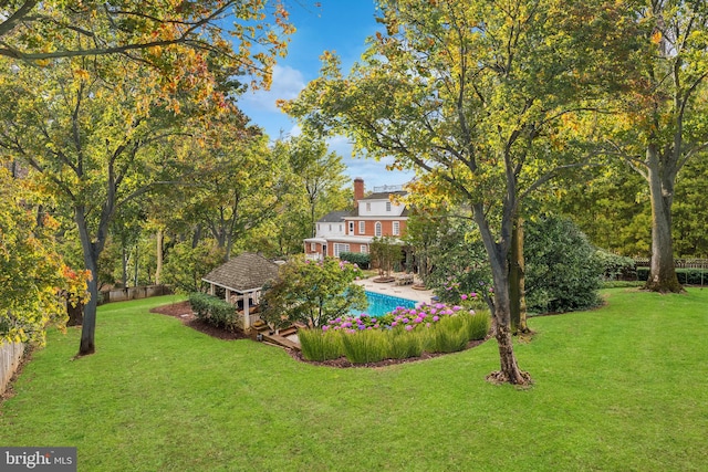 view of yard featuring fence