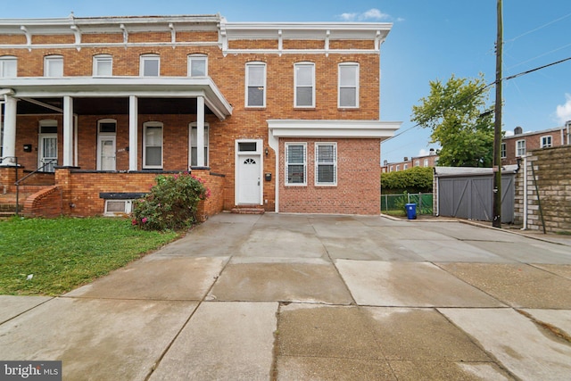 view of front of house