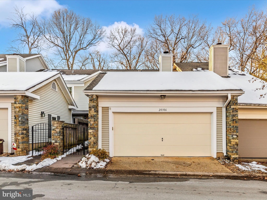 view of front of home featuring a garage