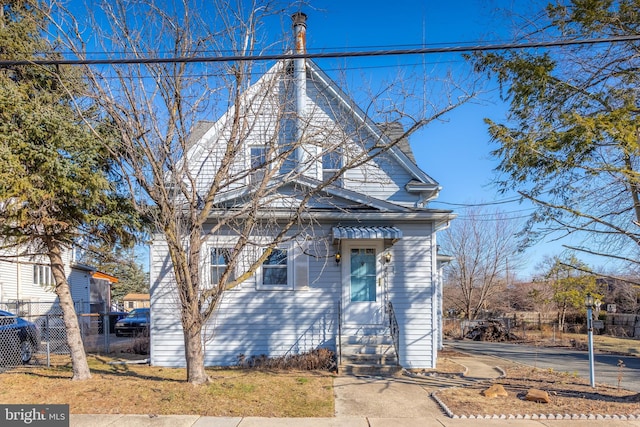 view of front of house