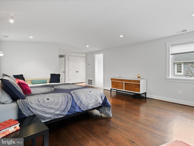 6230 21st St N, Arlington, VA 22205 - bedroom featuring wood finished floors, recessed lighting, and baseboards