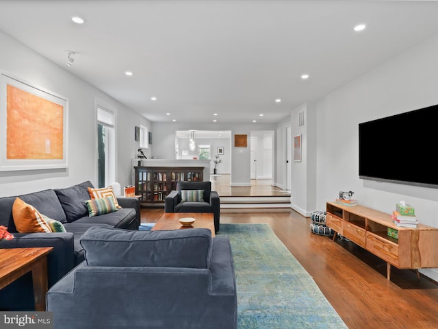 6230 21st St N, Arlington, VA 22205 - living area featuring wood finished floors and recessed lighting