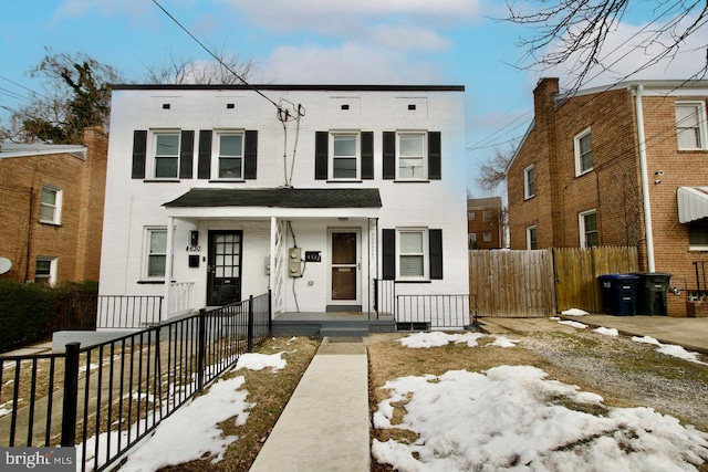 view of front of home