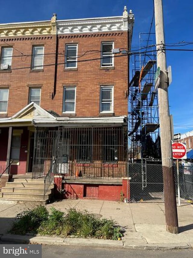 view of townhome / multi-family property