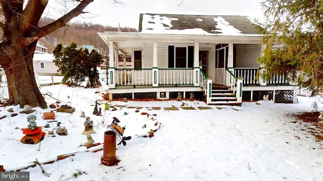 bungalow featuring a porch