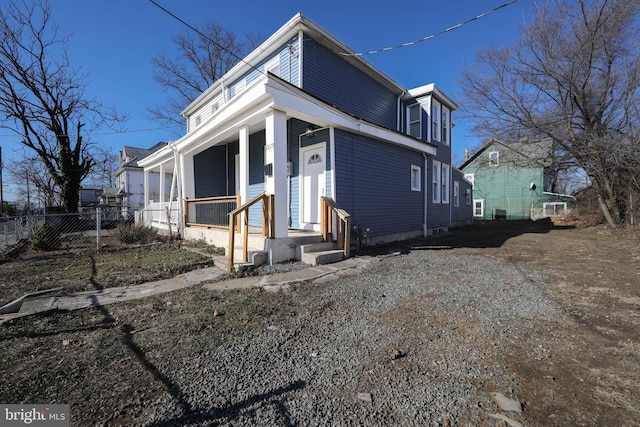 view of front of house featuring a porch