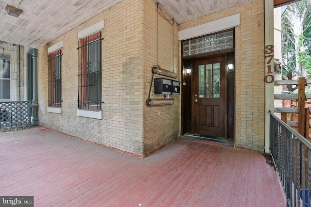 view of property entrance