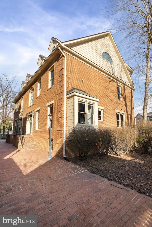 view of home's exterior