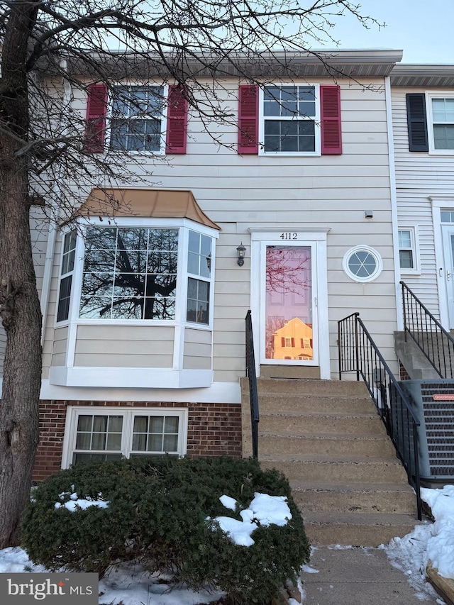 view of front of home