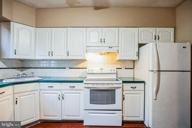 kitchen with sink, white appliances, white cabinetry, and tasteful backsplash