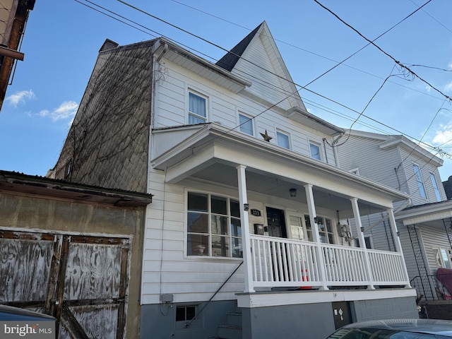 view of front of house featuring covered porch