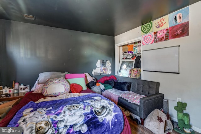 bedroom with a closet