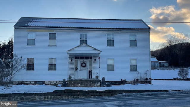 view of front facade