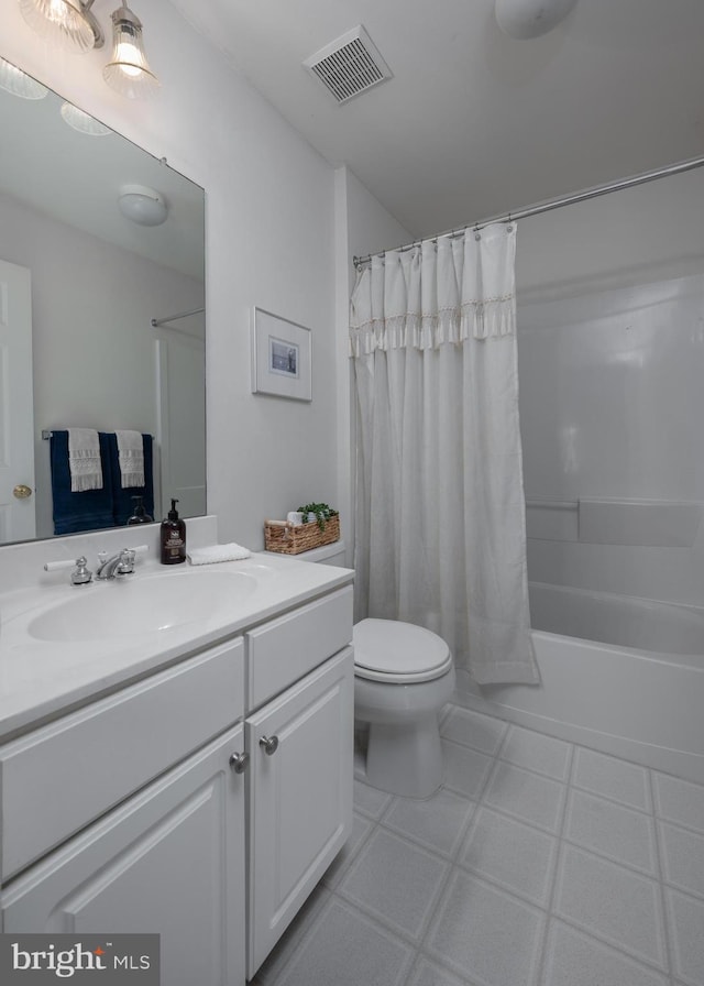 full bathroom with toilet, vanity, and shower / bathtub combination with curtain