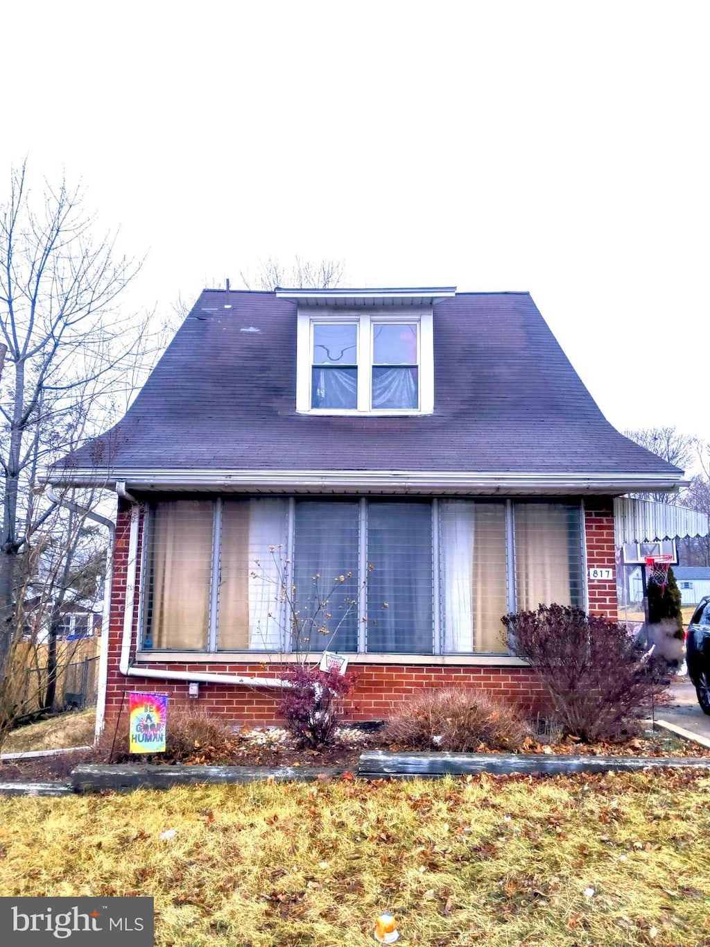 view of home's exterior