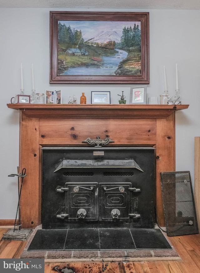 room details featuring wood-type flooring