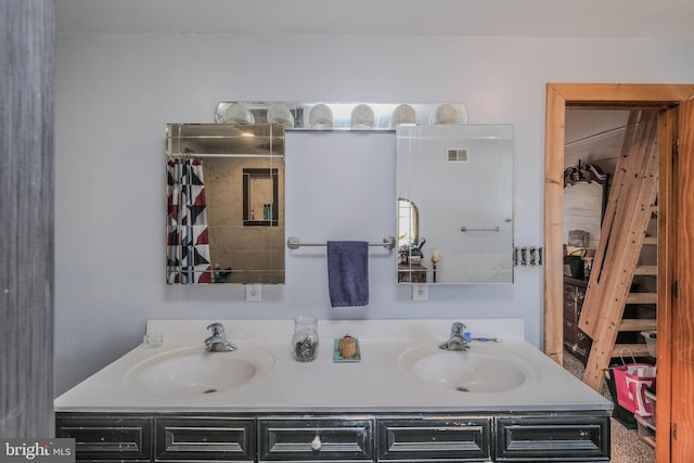 bathroom with vanity