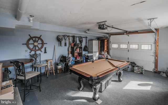 rec room featuring billiards